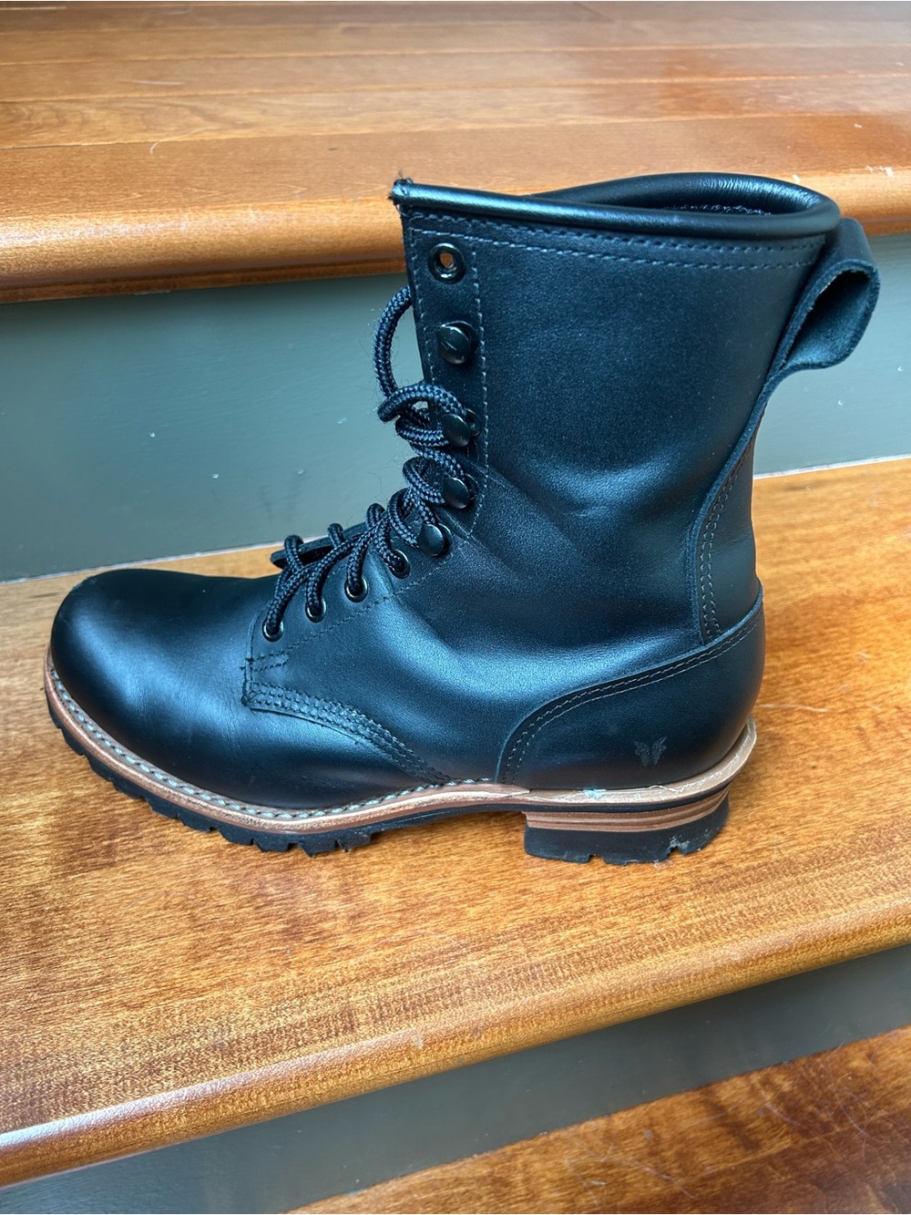 Women's Frye Vibram Black Logger Lace Up Combat Moto Boots Size 10M - Picture 7 of 14